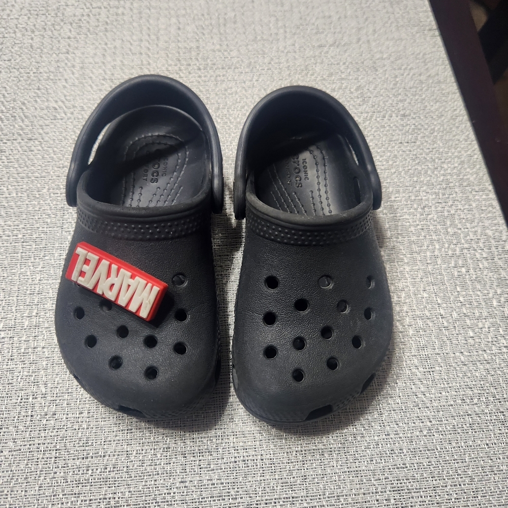 - Toddler 7c black crocs